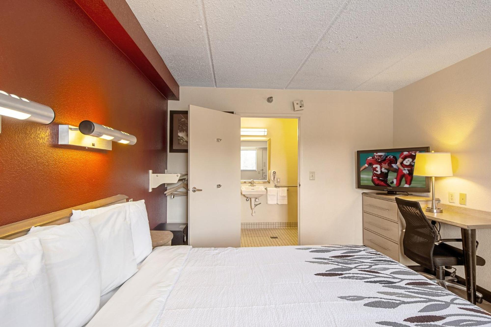 Red Roof Inn אלקהארט מראה חיצוני תמונה