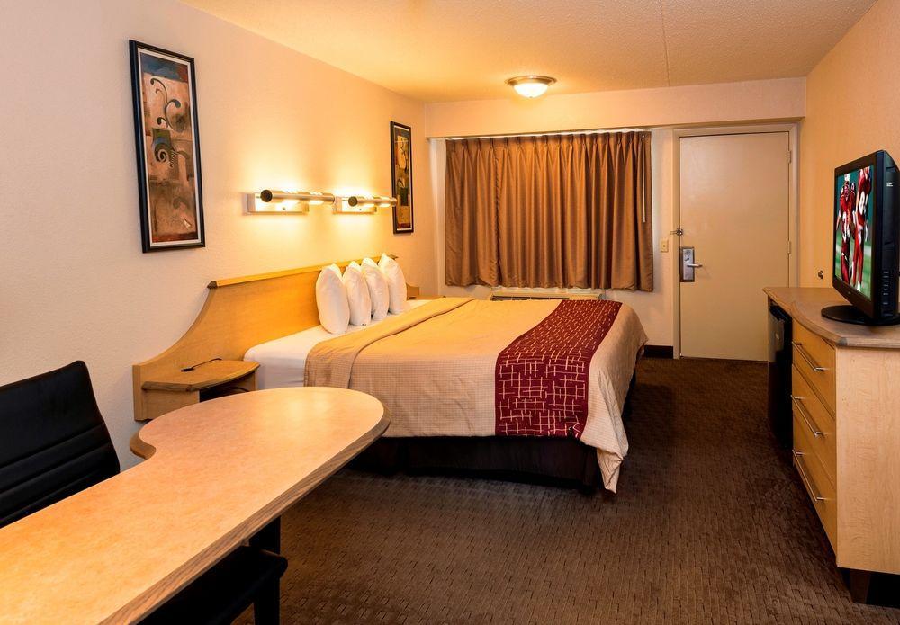 Red Roof Inn אלקהארט מראה חיצוני תמונה