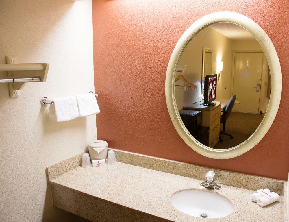 Red Roof Inn אלקהארט מראה חיצוני תמונה