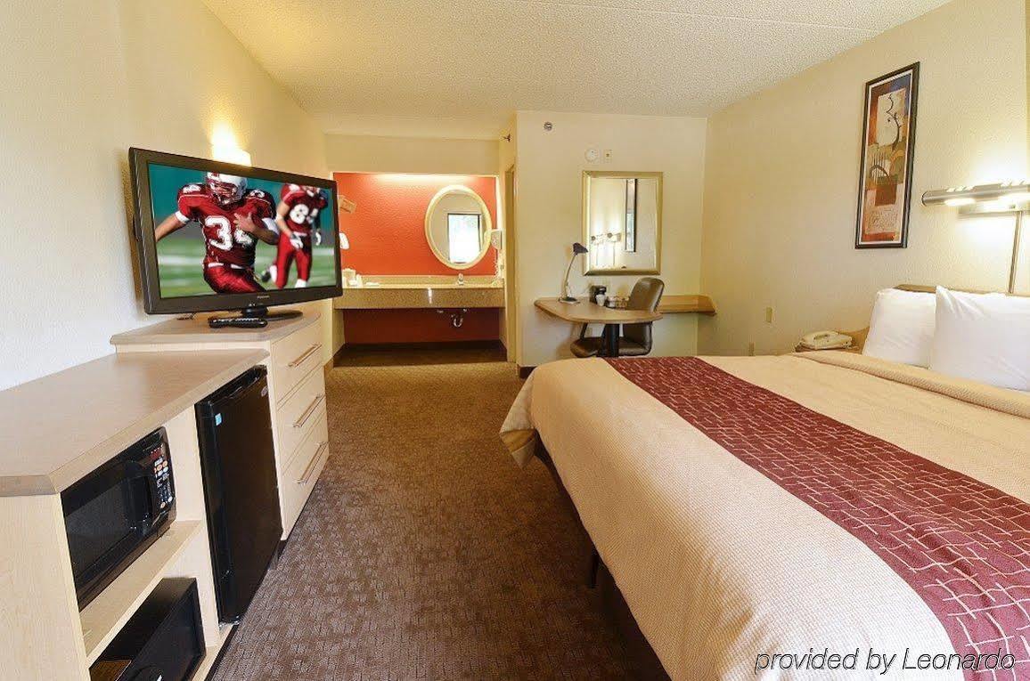 Red Roof Inn אלקהארט מראה חיצוני תמונה